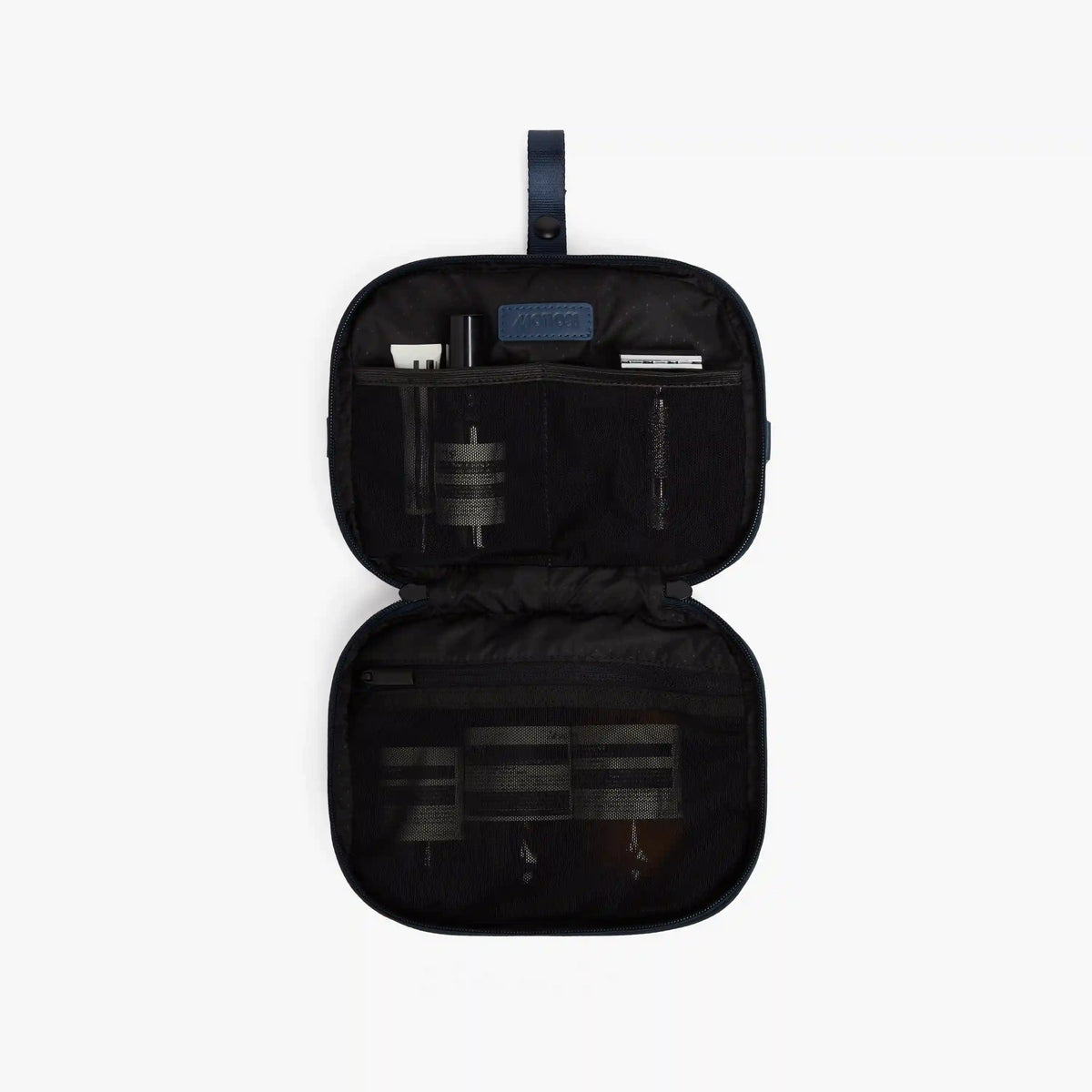 Metro Hanging Toiletry Case