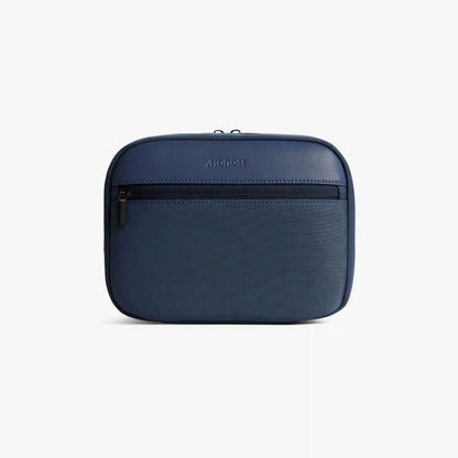Metro Hanging Toiletry Case