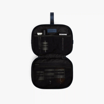 Metro Hanging Toiletry Case