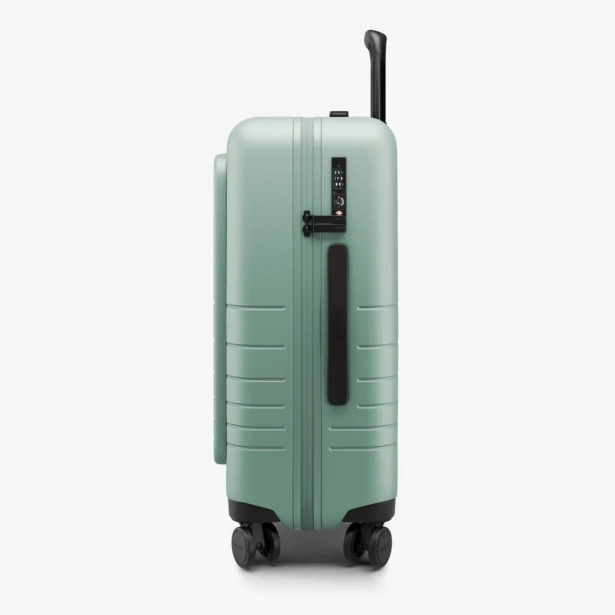 Carry-On Pro Plus