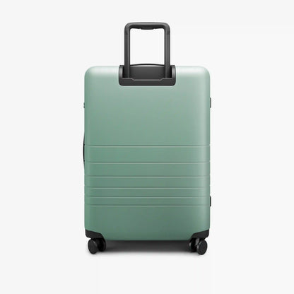 Check-In Medium